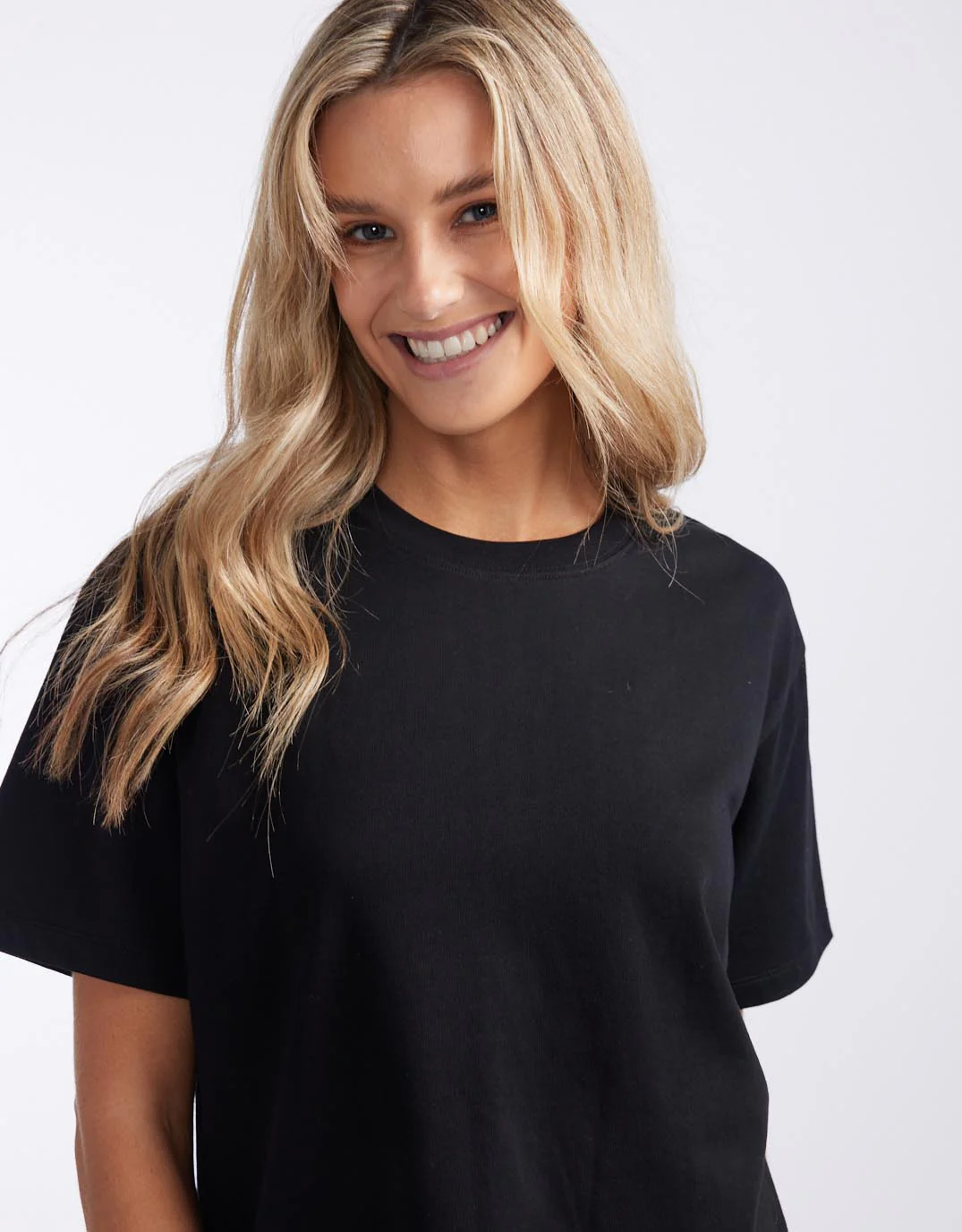 Boyfriend Tee - Black - Image 6