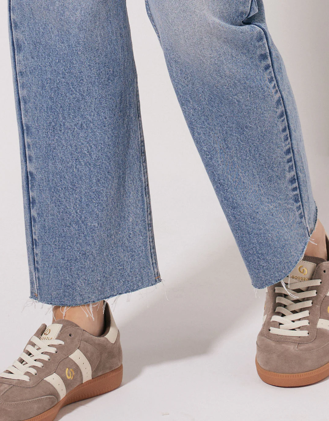 Charlotte Straight Leg Jean - Mid Wash - Image 8