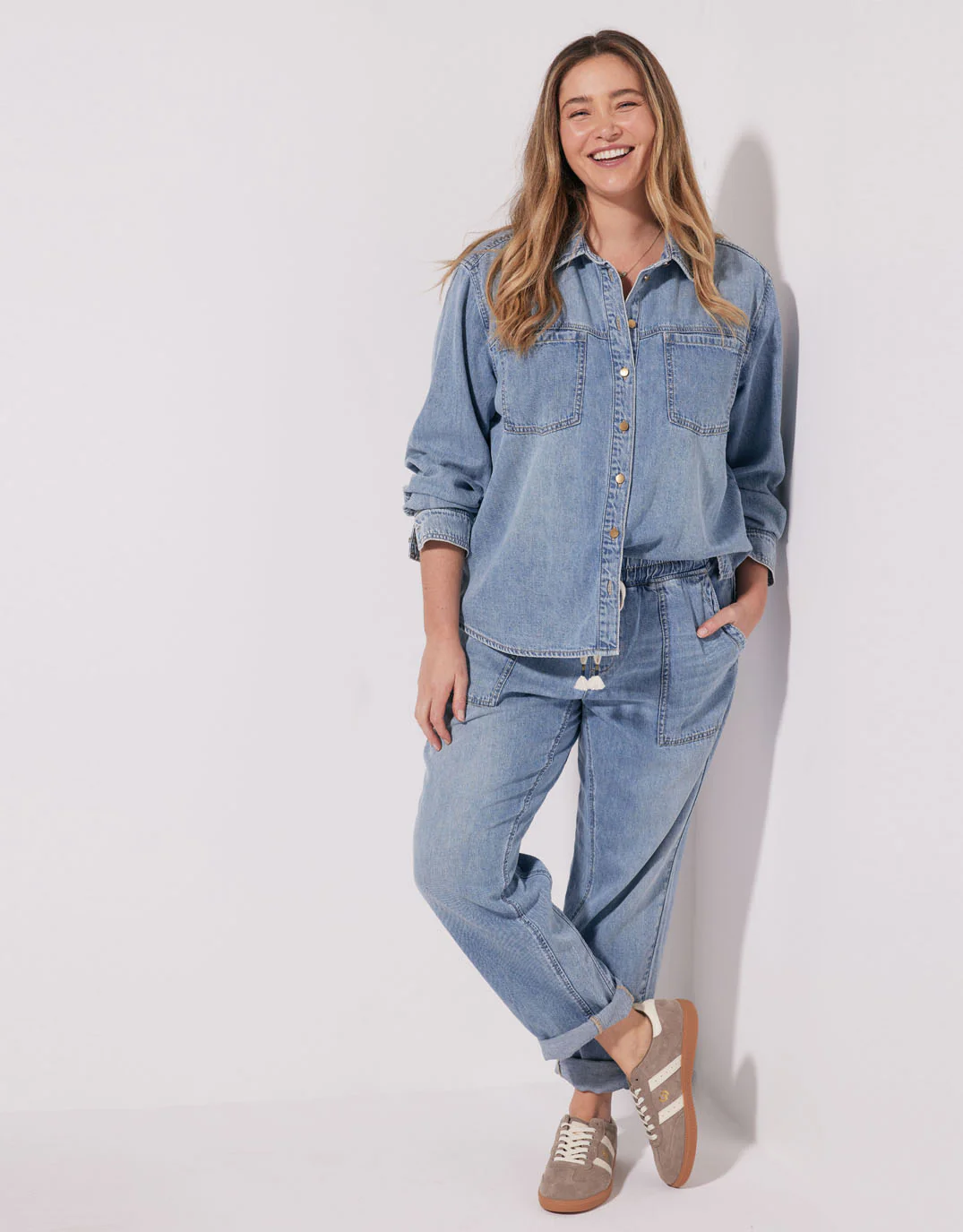 Claudia Relaxed Shirt - Mid Wash - Image 7