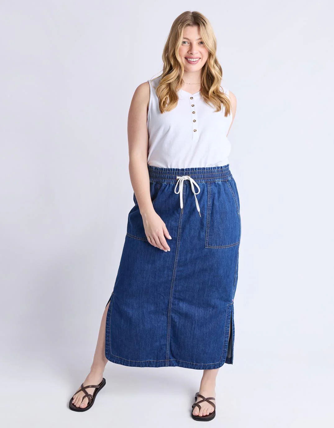 Clover Midi Denim Skirt - Mid Blue Wash - Image 2