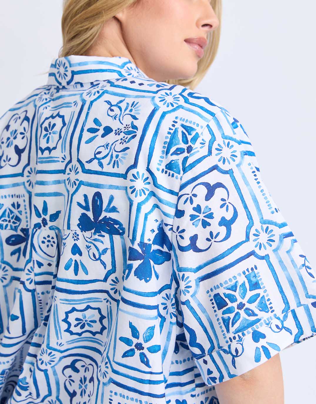 Dolce Tile Shirt - Ocean Tile Print - Image 7
