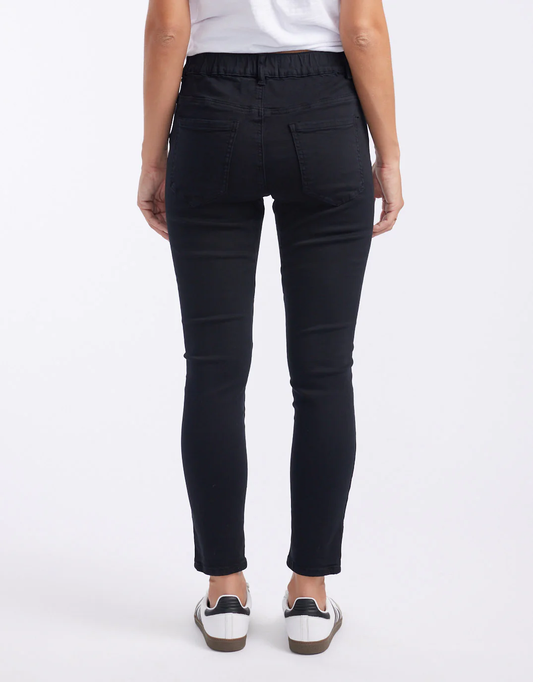 Emma Stretch Jean - Black - Image 4
