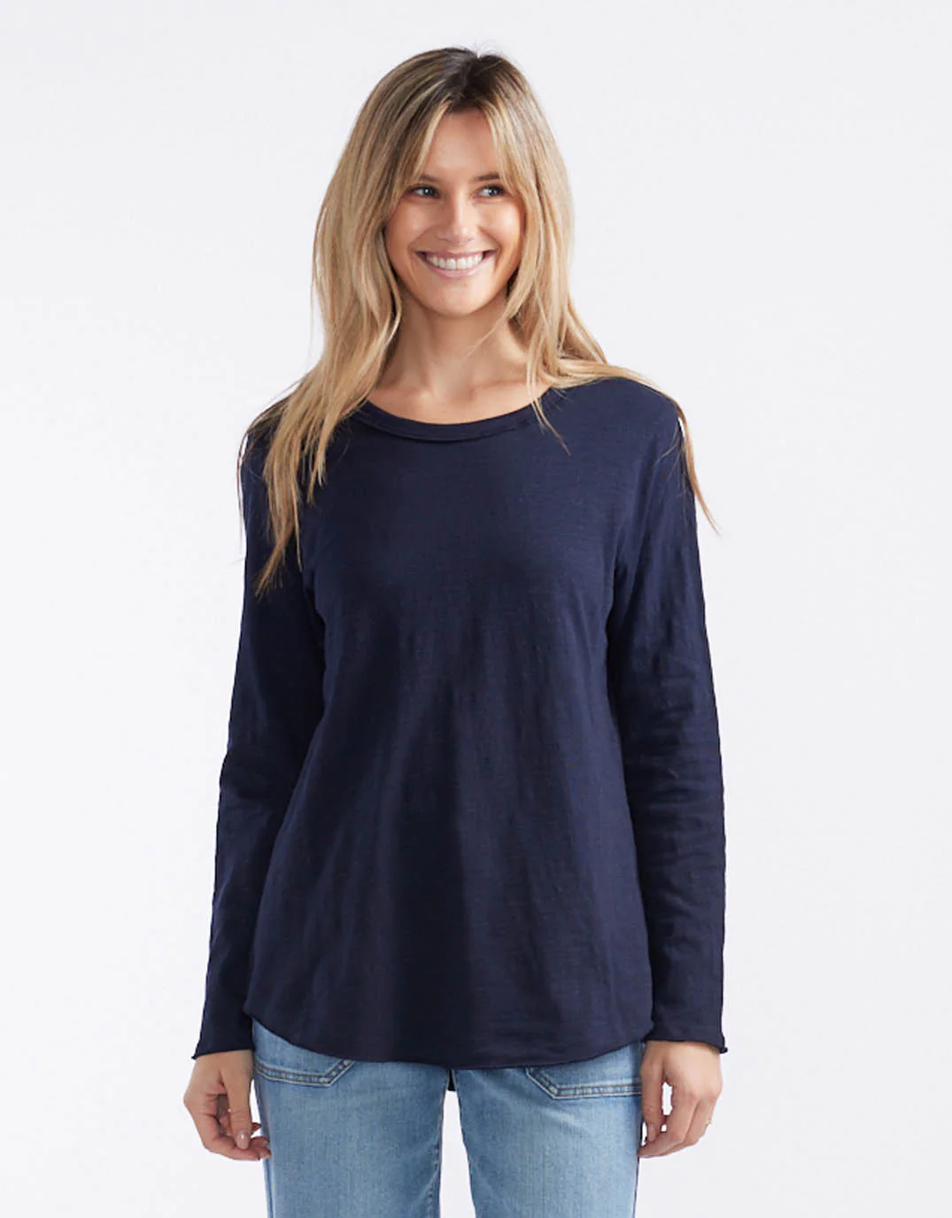 Essential Scoop Hem Long Sleeve T-shirt - Navy - Image 2