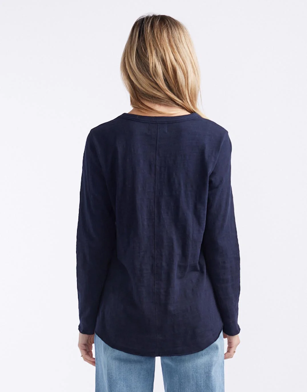 Essential Scoop Hem Long Sleeve T-shirt - Navy - Image 8