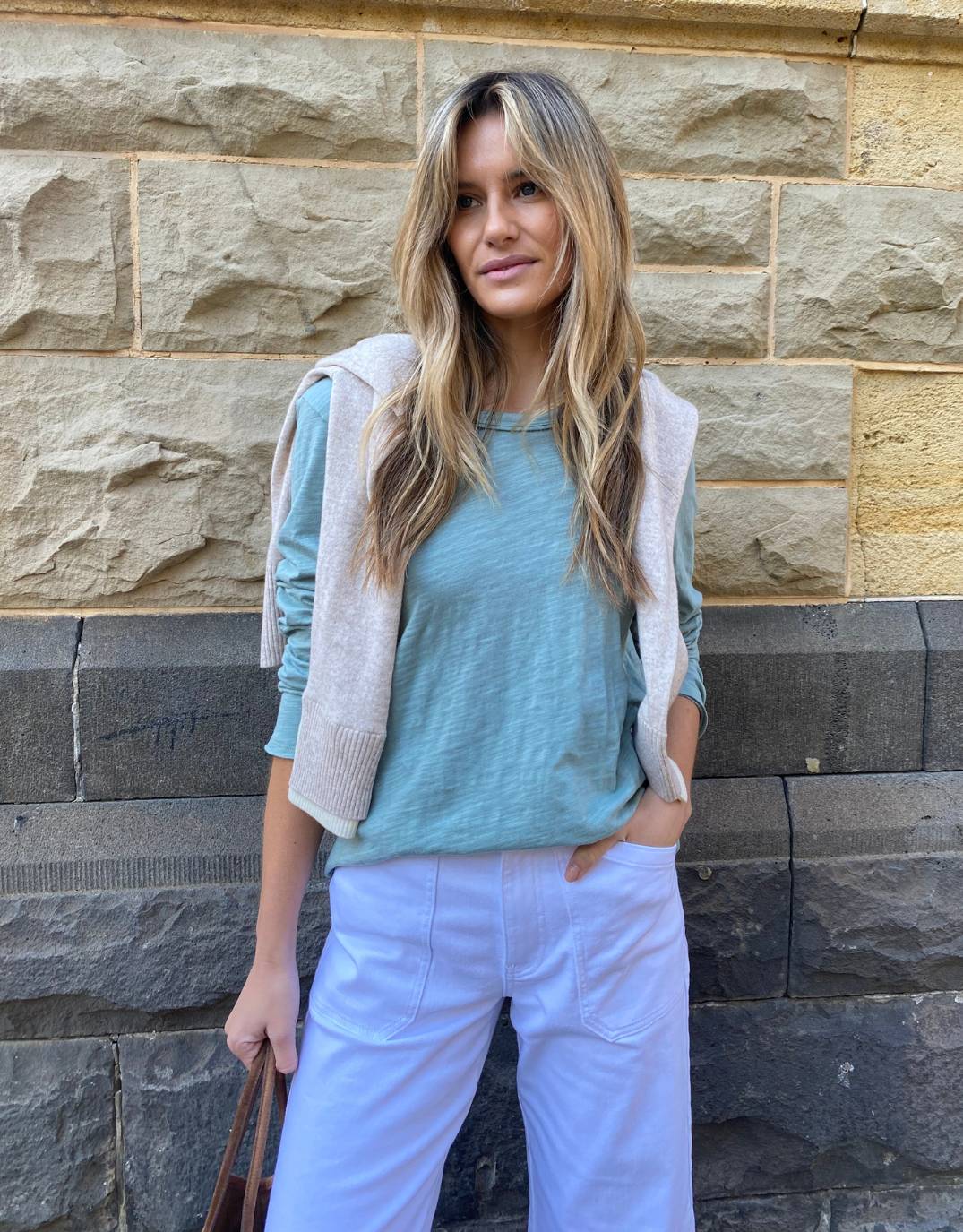 Essential Scoop Hem Long Sleeve T-shirt - Sage - Image 2