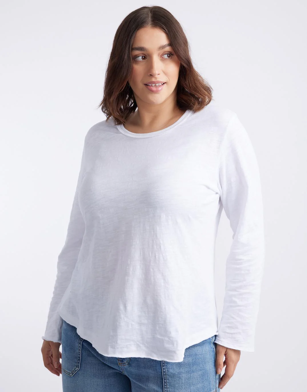 Essential Scoop Hem Long Sleeve T-shirt - White - Image 7