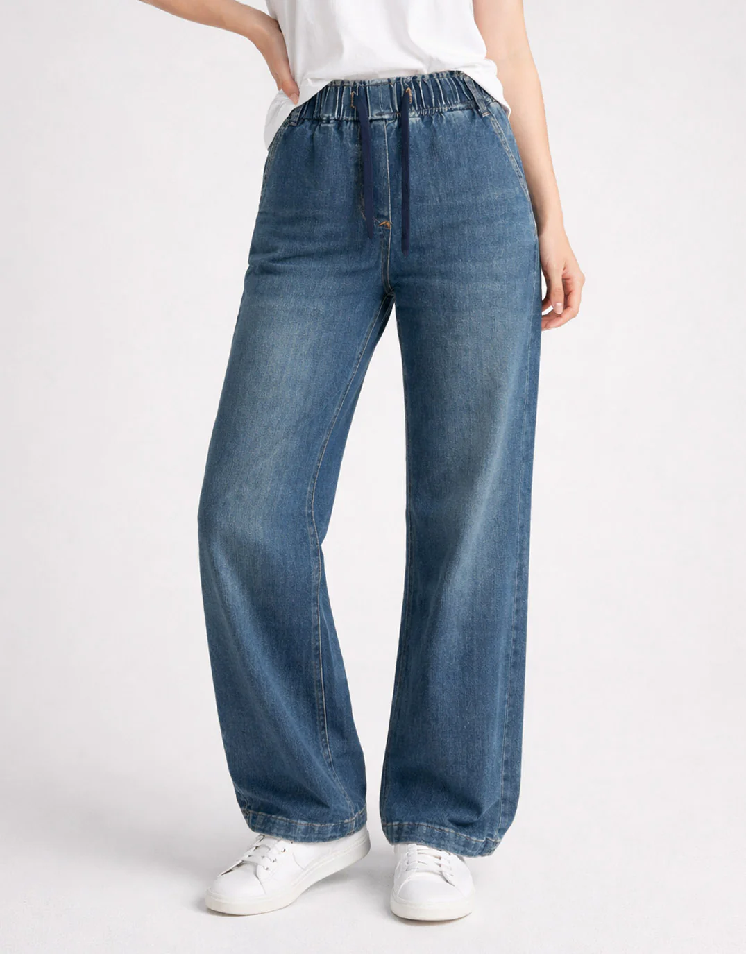 Lara Jogger Jean - Denim