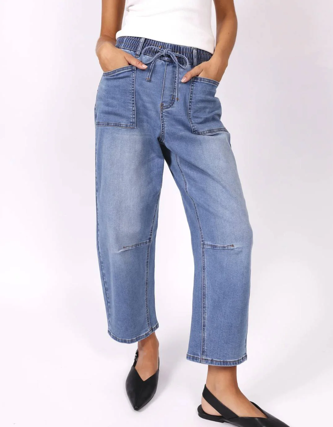 Leo Barrel Jeans - Blue Denim - Image 9