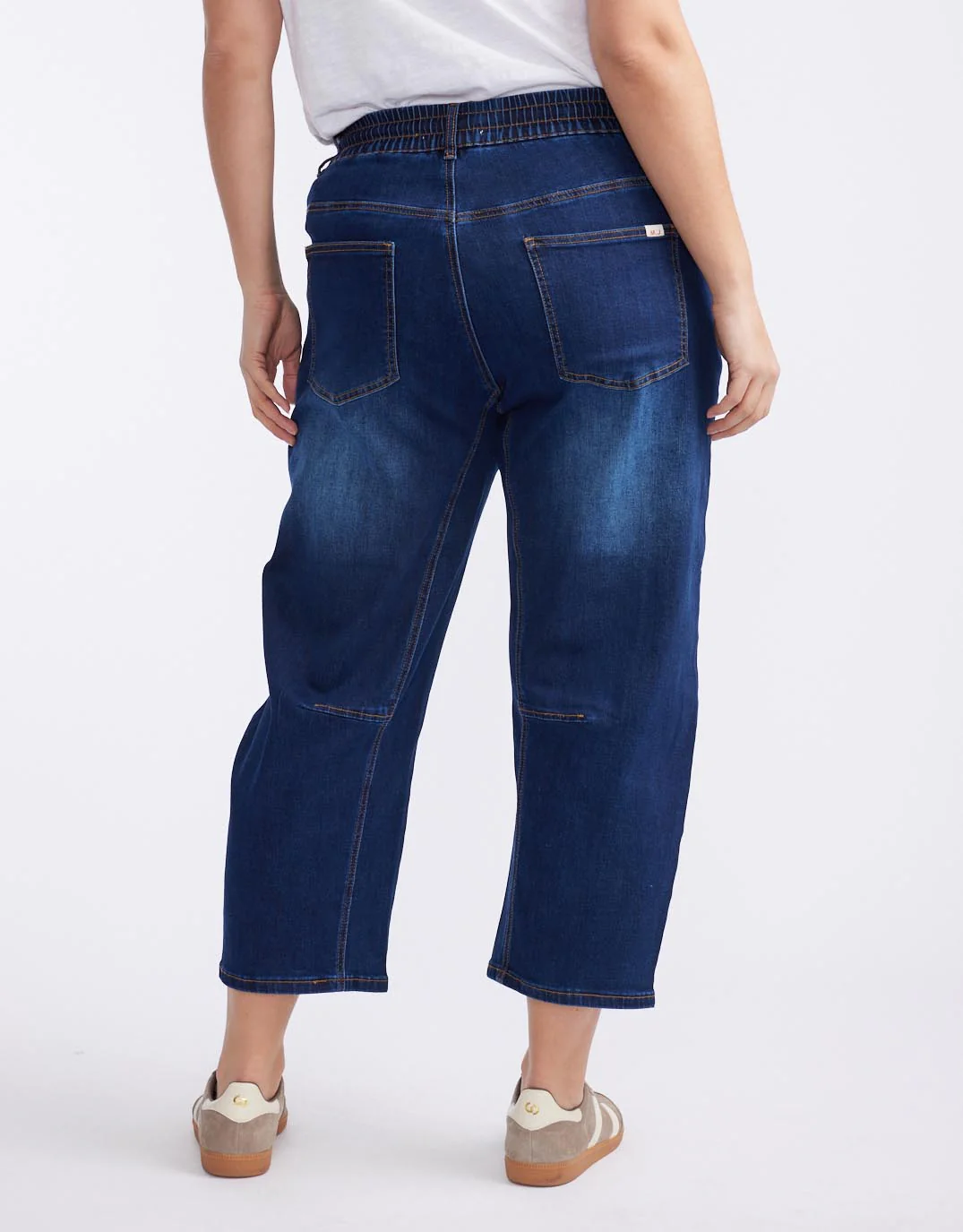 Leo Barrel Jeans - Ink - Image 12