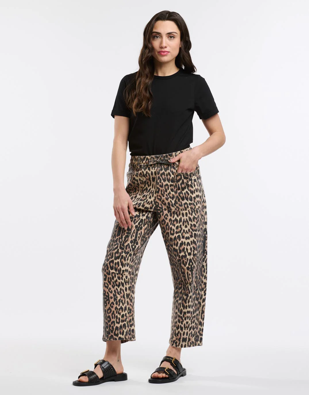 Leo Barrel Jeans - Leopard Print - Image 4