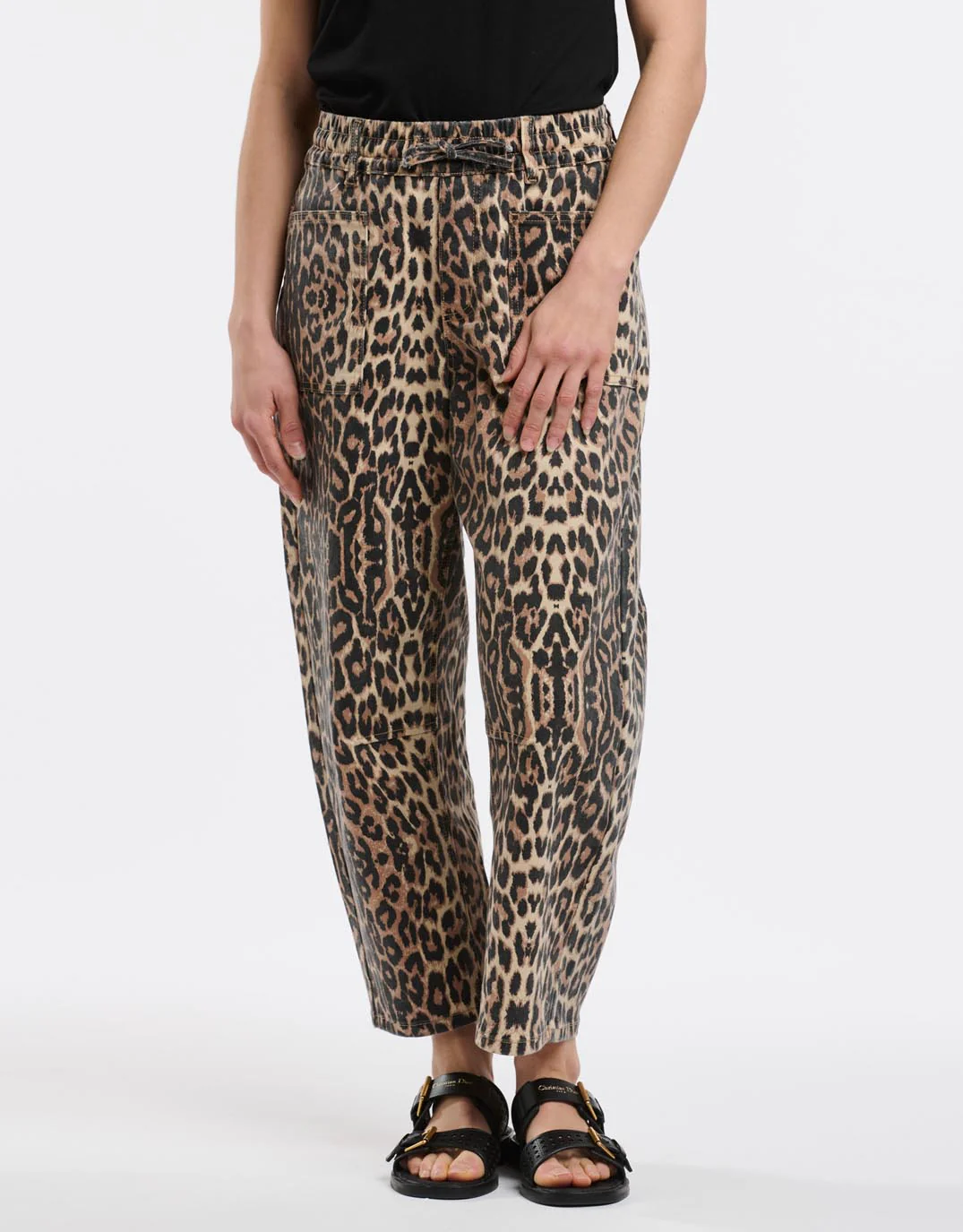 Leo Barrel Jeans - Leopard Print - Image 5