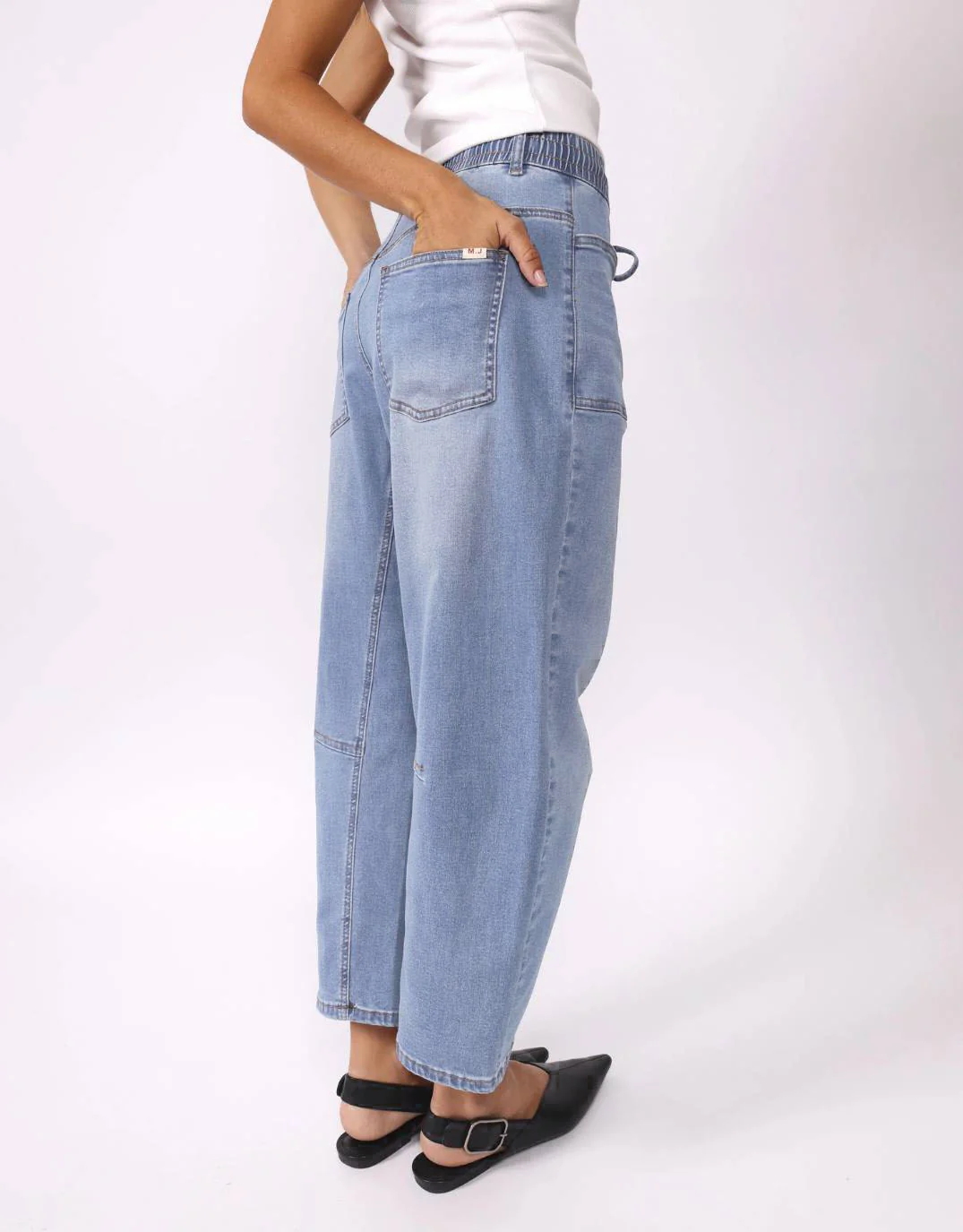 Leo Barrel Jeans - Light Blue Denim - Image 5