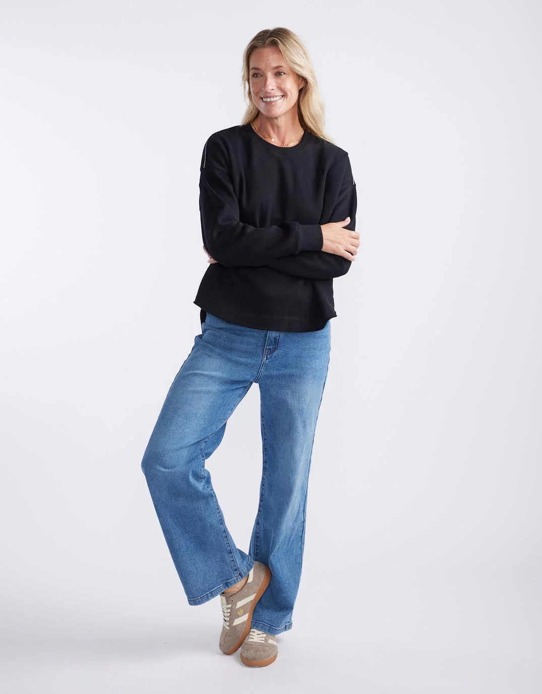 Monogram Fleece Scoop Hem Sweat - Black - Image 2