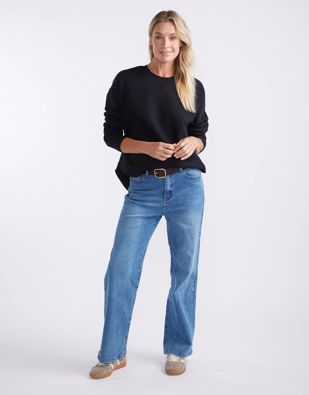 Monogram Fleece Scoop Hem Sweat - Black - Image 7