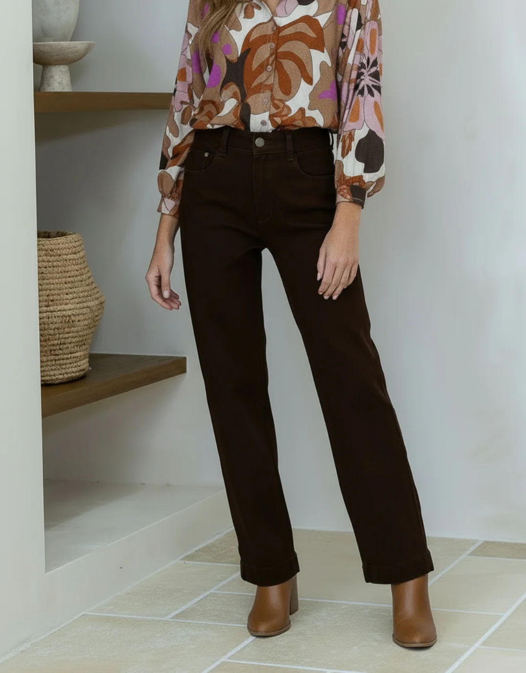 Naomi Stretch Straight Leg Jean - Chocolate - Image 6