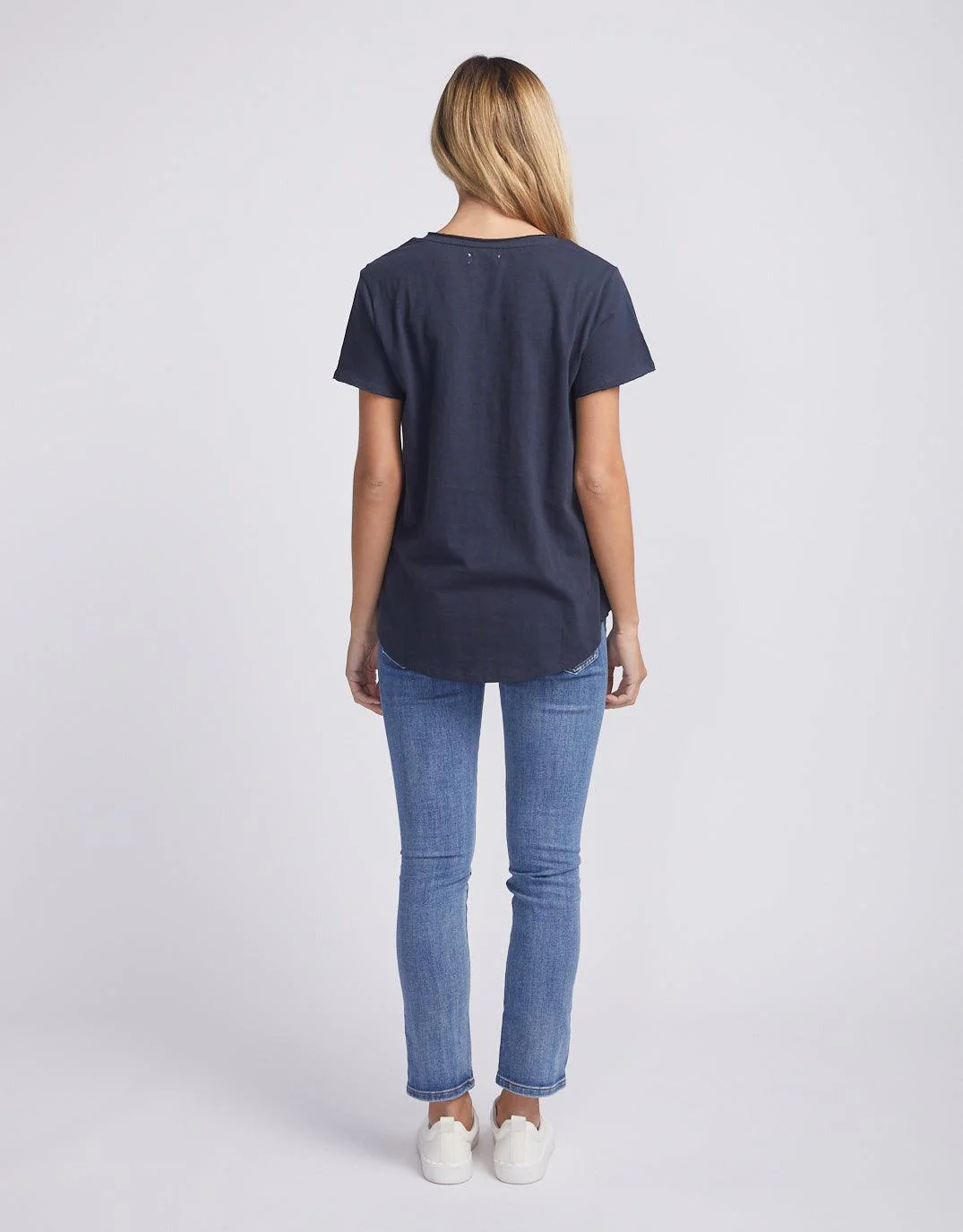 Original V Neck T-Shirt - Navy - Image 6
