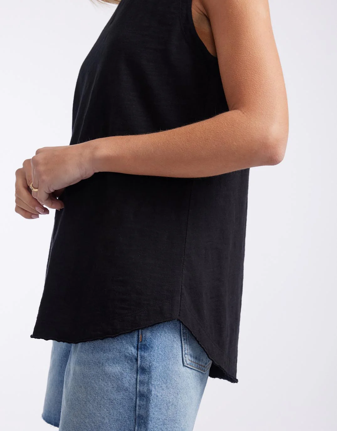 Scoop Hem Tank - Black - Image 5