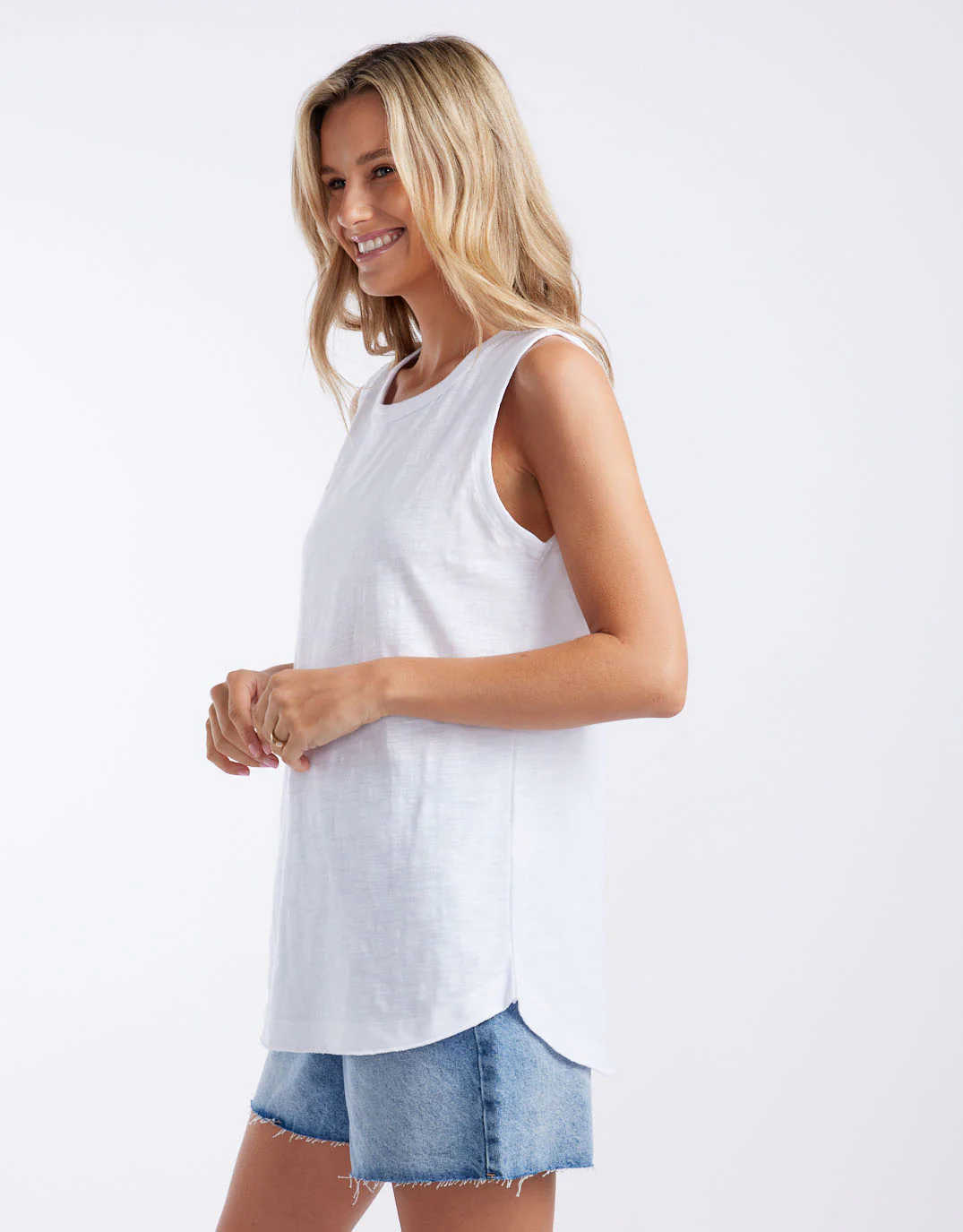 Scoop Hem Tank - White - Image 4