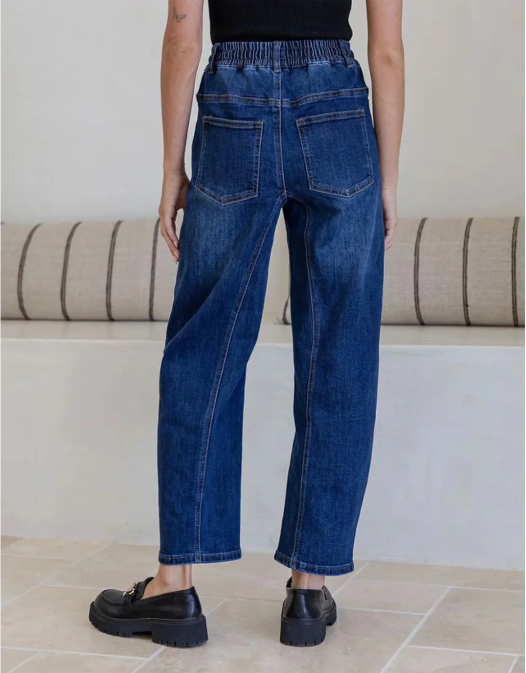 Sienna Barrel Jeans - Dark Blue - Image 3