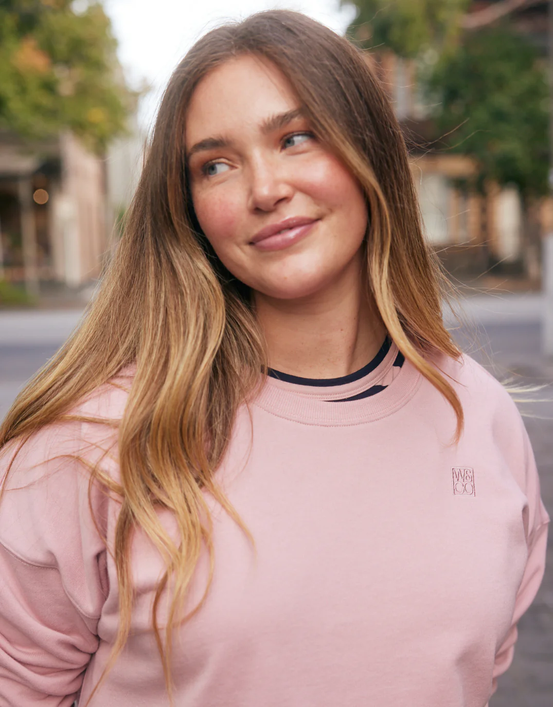 Staple Scoop Hem Sweat - Washed Pink - Image 5