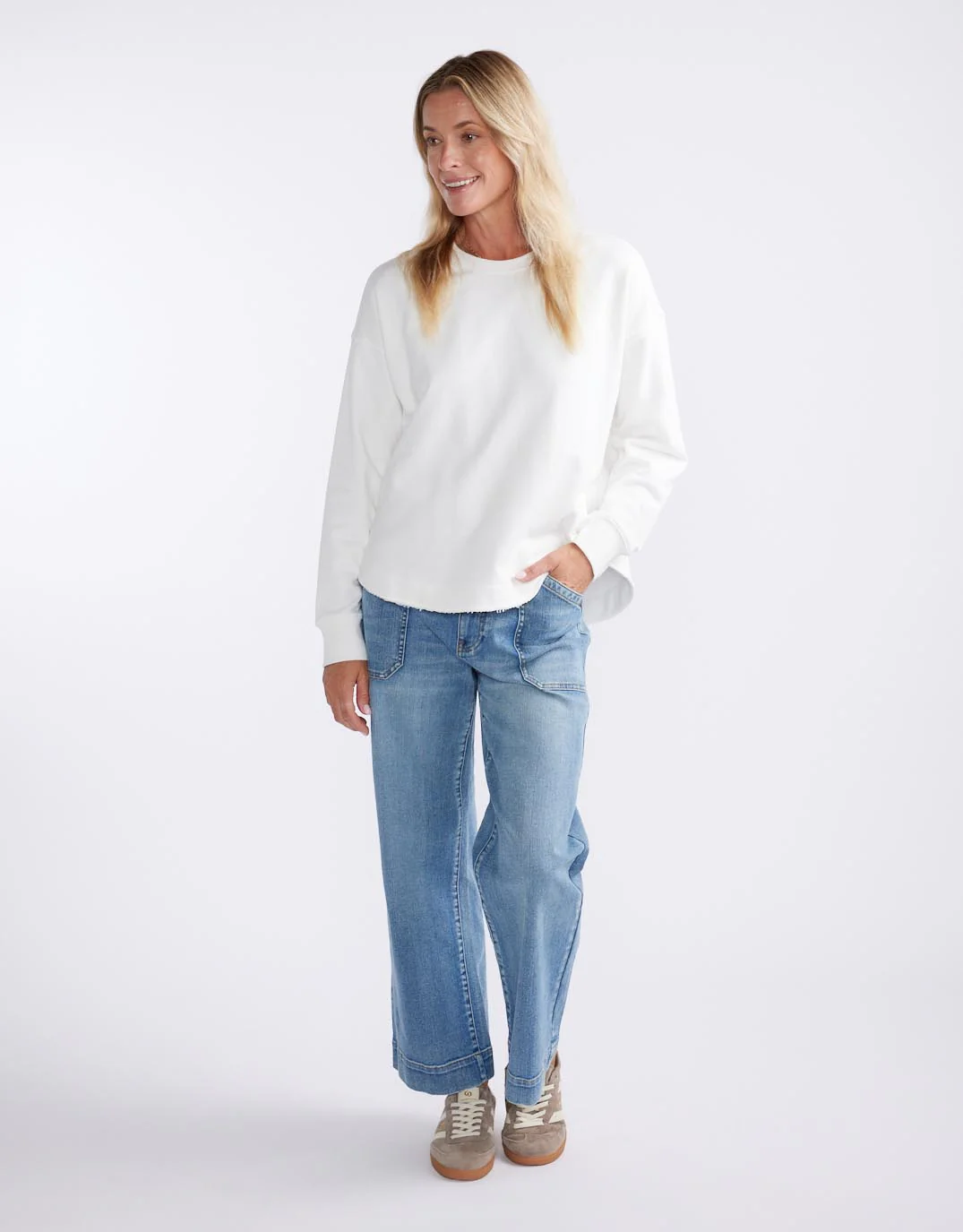 Staple Scoop Hem Sweat - White