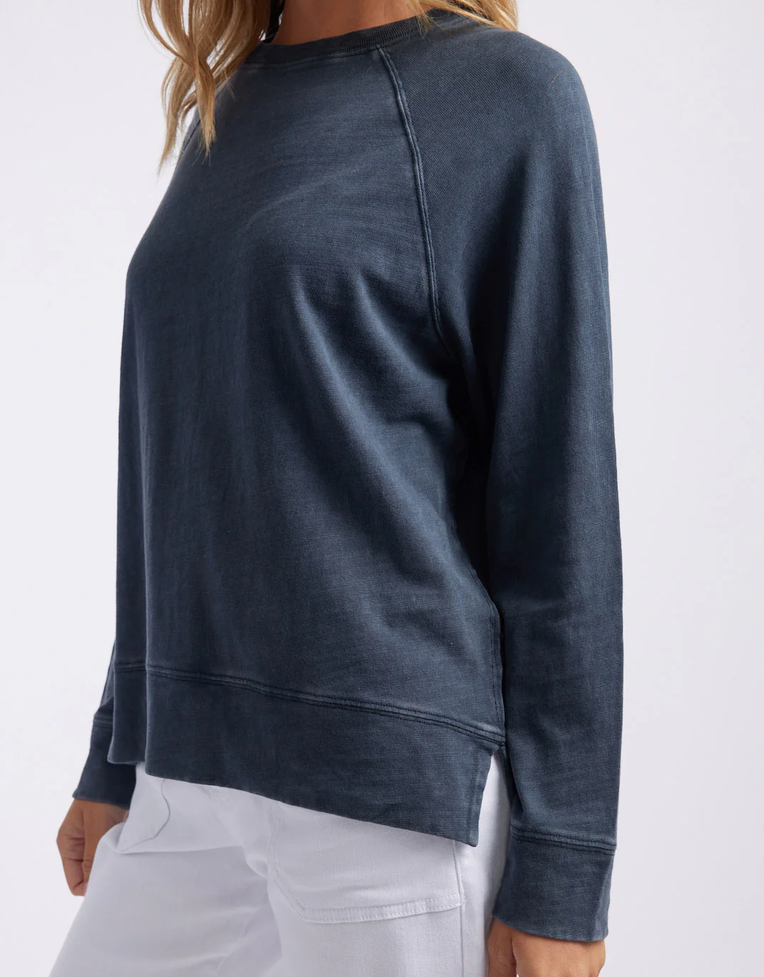 Sunset Throw On Top - Washed Navy - Image 9