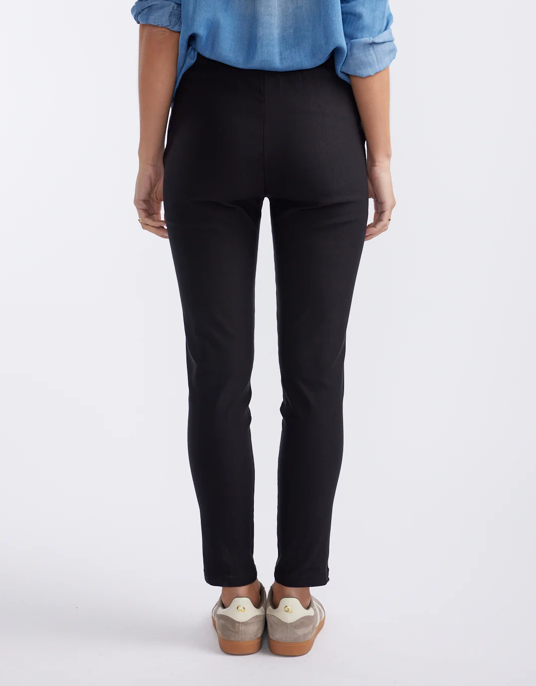 The 24/7 Bengaline Crop Pant - Black - Image 4