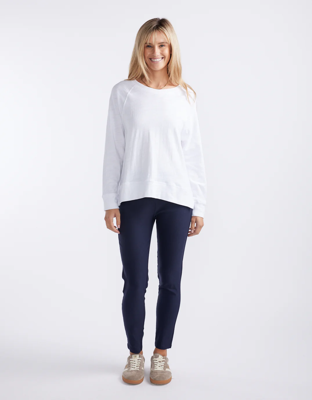 The 24/7 Bengaline Crop Pant - Navy - Image 4