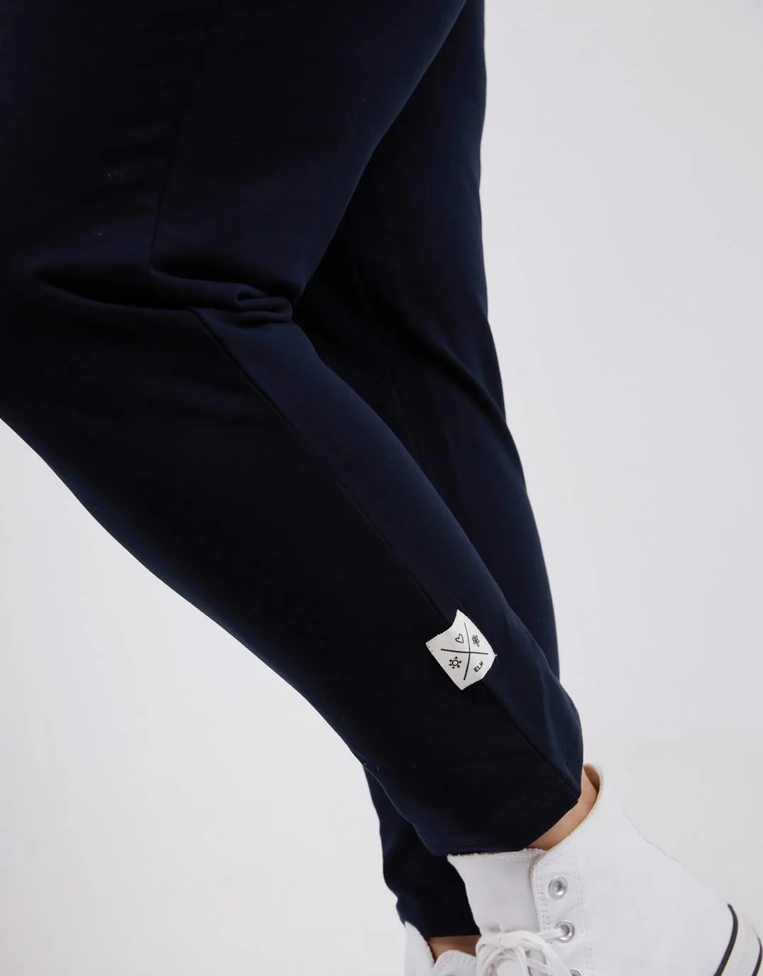 The Lobby Pant - Navy - Image 11
