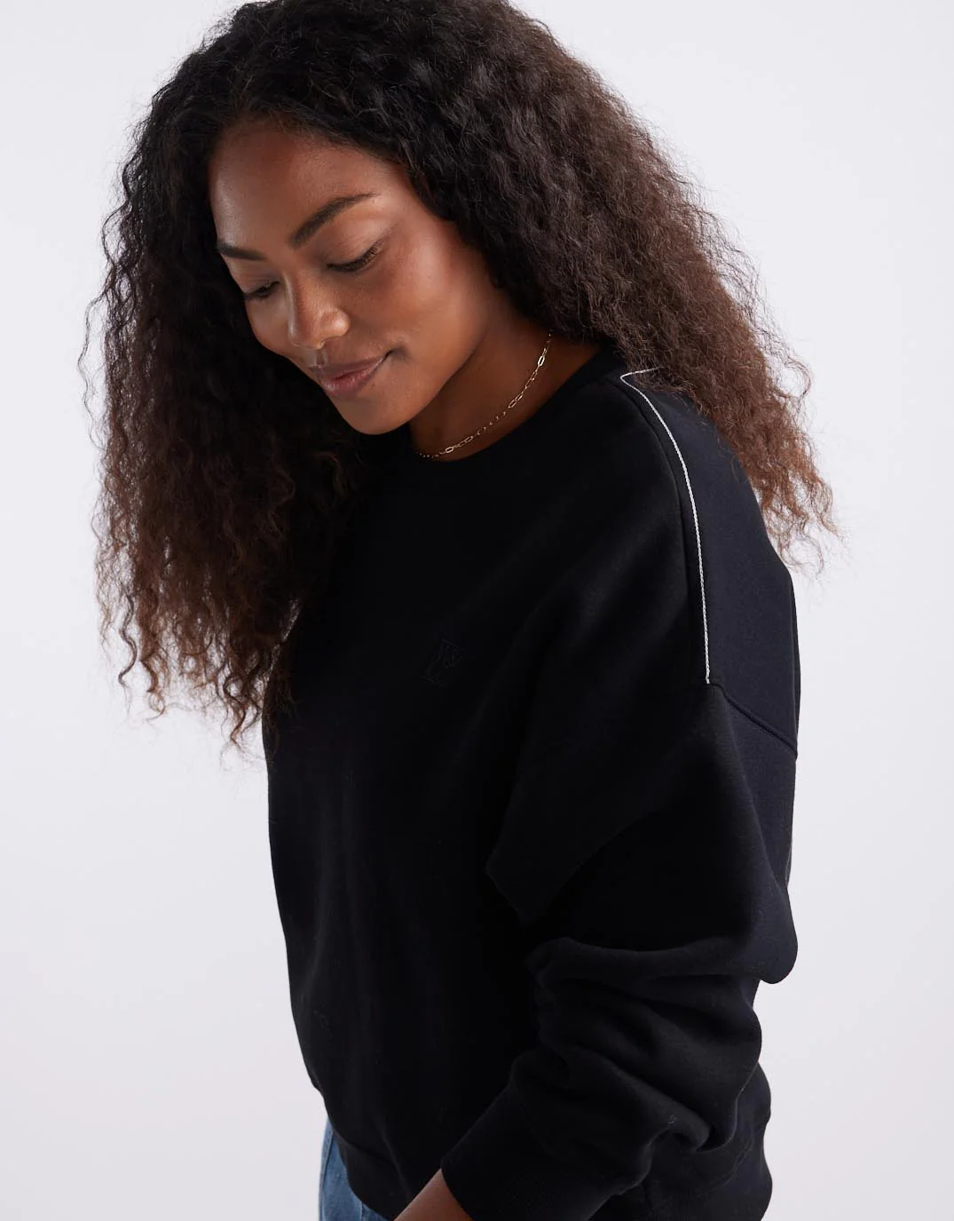 The Monogram Lounger Fleece Crew - Black - Image 8