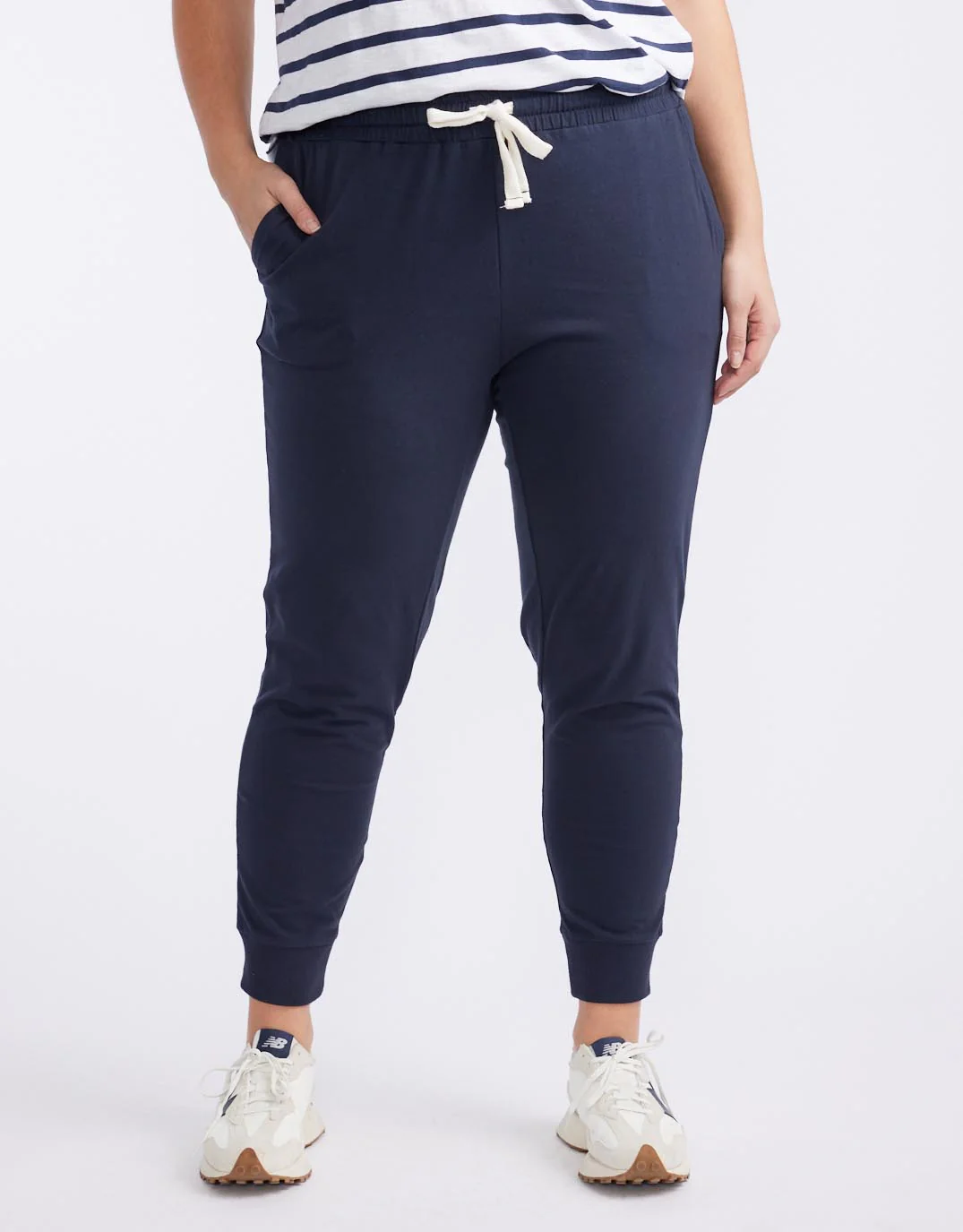The Sunday Lounge Pant - Navy - Image 14