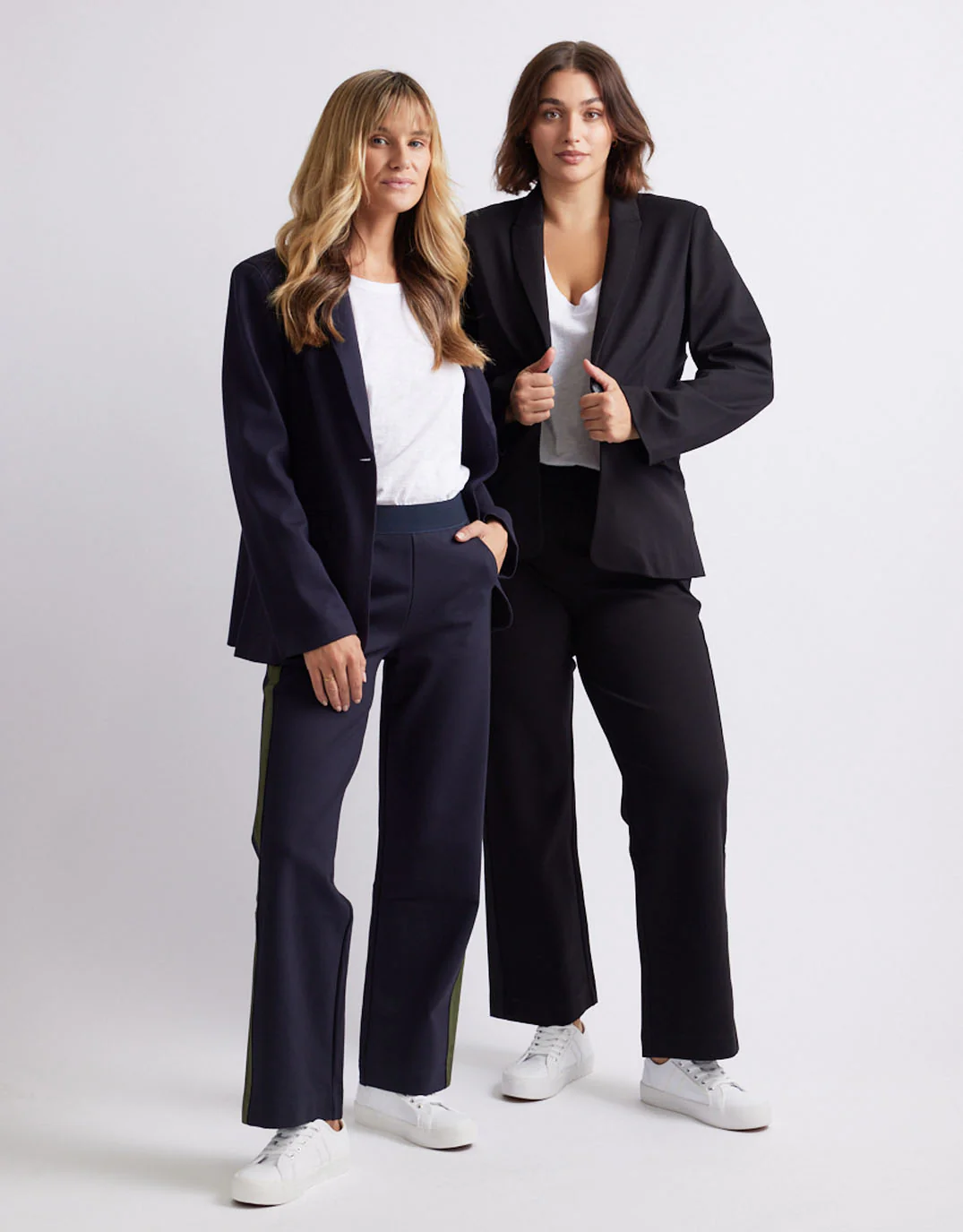 Timeless Ponte Blazer - Black - Image 9