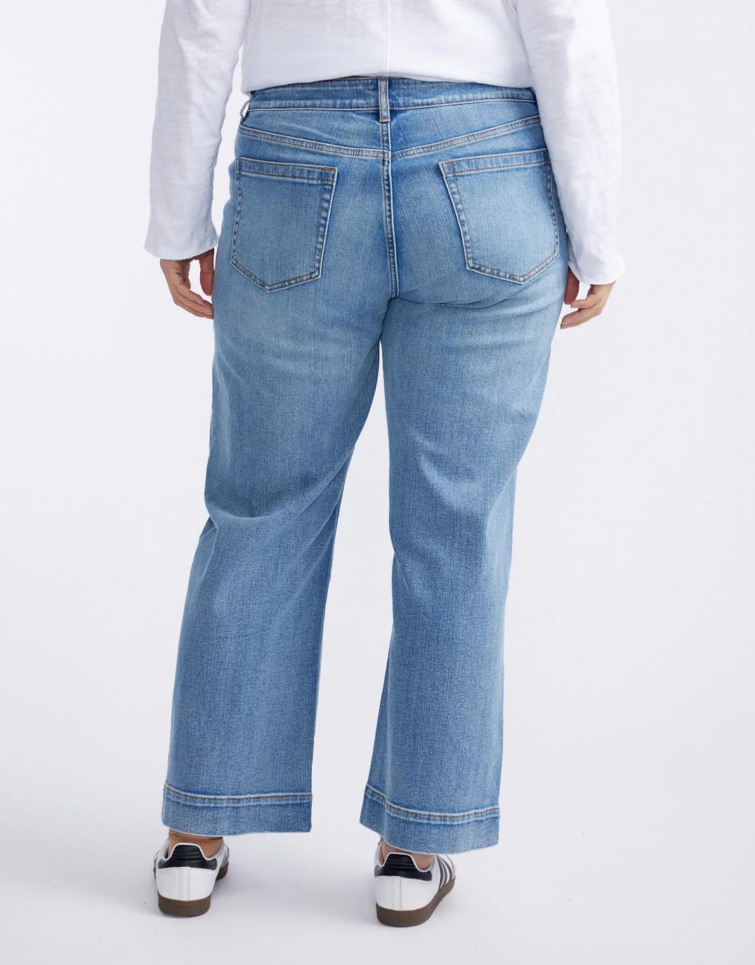 Catalina Wide Leg Jeans - Mid Wash - Image 14